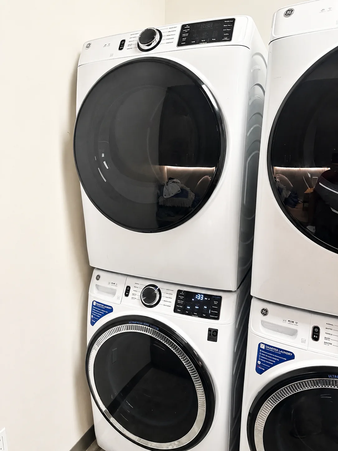 GE GFW550SSN5WW front-load washer during commercial appliance repair