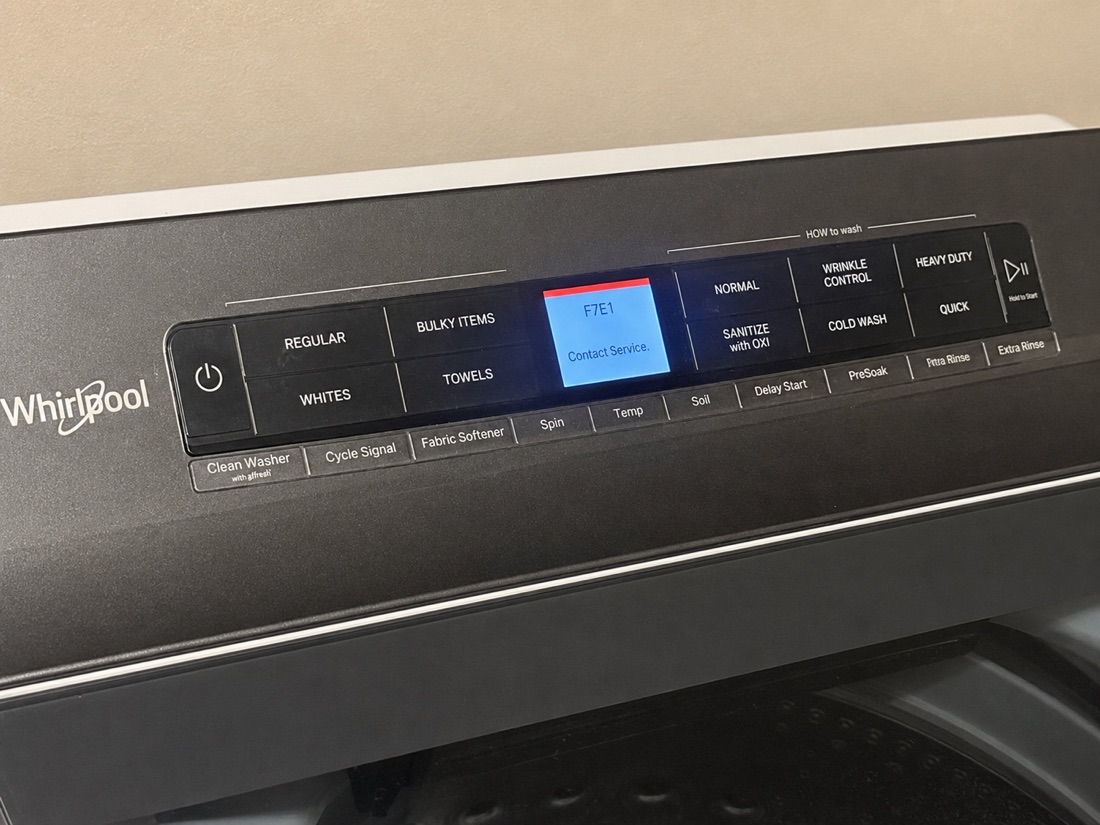 F7E1 error displayed on a Whirlpool WTW5100HW2 washer in Estero, Florida